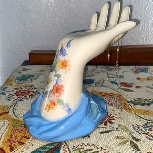 Vintage painted hand in beautiful condition